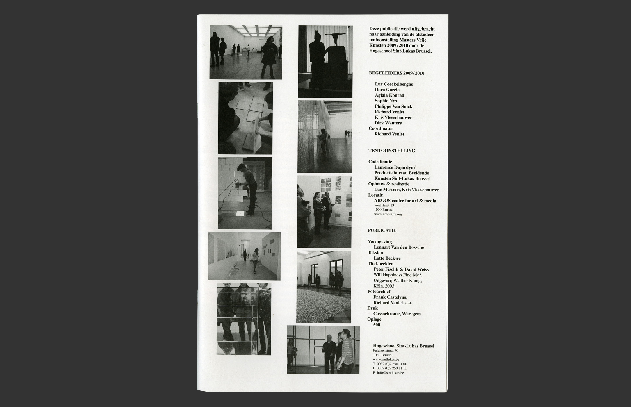 Play the piano booklet design